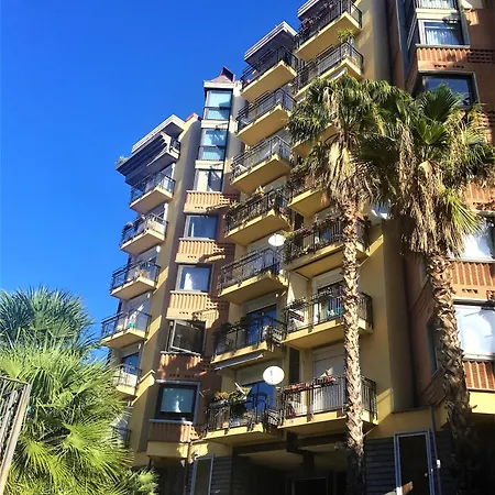 Seafront In The City Guest house *