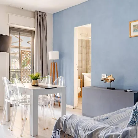 Seafront In The Pensjonat Katania